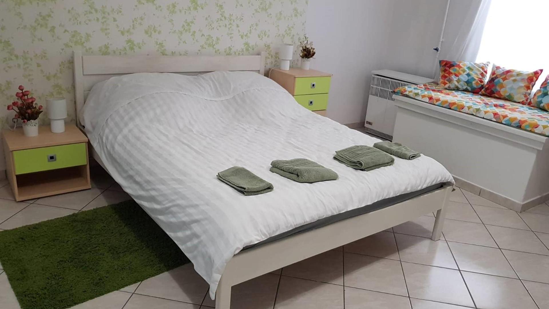 Fortuna Apartmanok Eger Extérieur photo